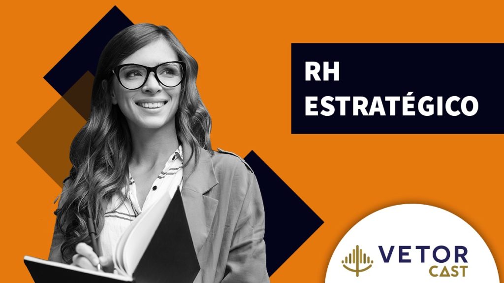 Mulher de óculos anotando algo em um livro.